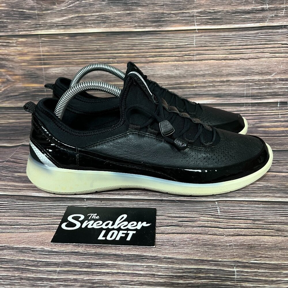Ecco Women's Soft 5 Black Toggle Sneaker Shoes